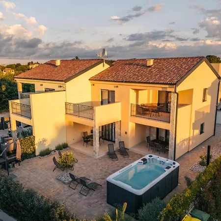 Enchanting Casalinga Villa *