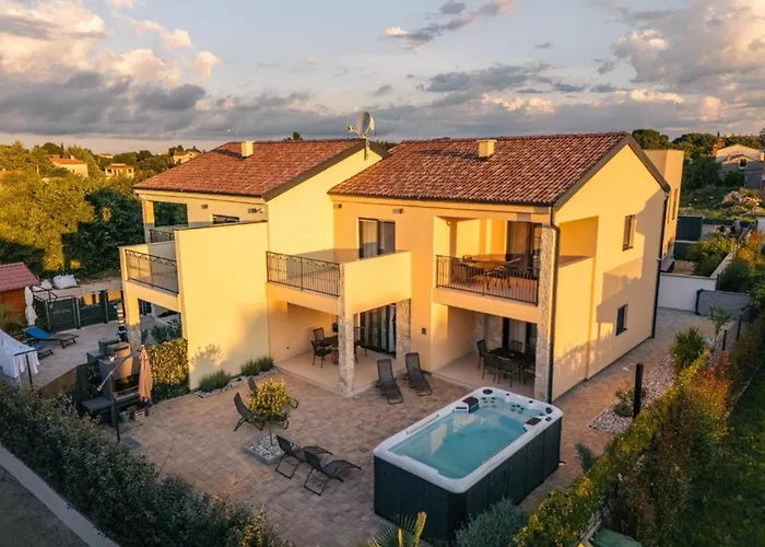 Enchanting Casalinga Villa *