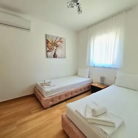 Enchanting Casalinga